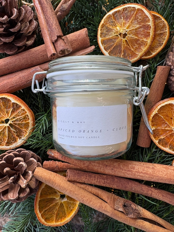Cicely & May Christmas Candle