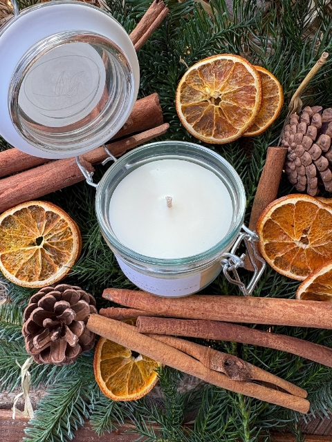 Cicely & May Christmas Candle